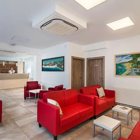 Centinera Deluxe Mobile Homes Банджоле