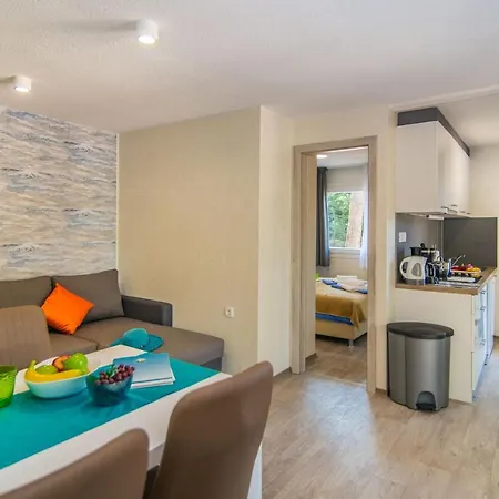 Кемпинг Centinera Deluxe Mobile Homes Банджоле