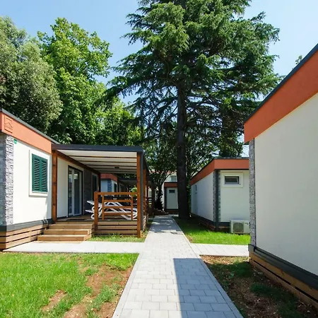 Campsite Centinera Deluxe Mobile Homes Banjole